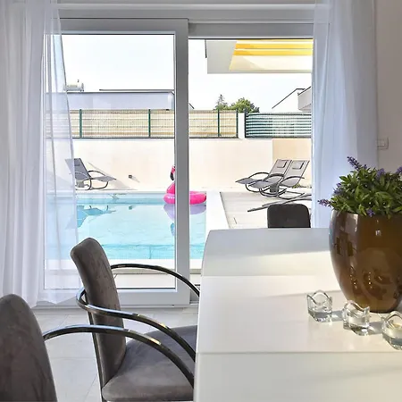 3 Bedroom Cozy In Holiday home