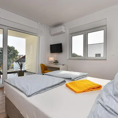 3 Bedroom Cozy In *