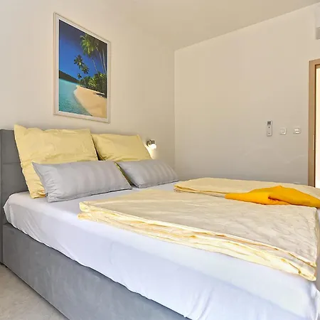 3 Bedroom Cozy In